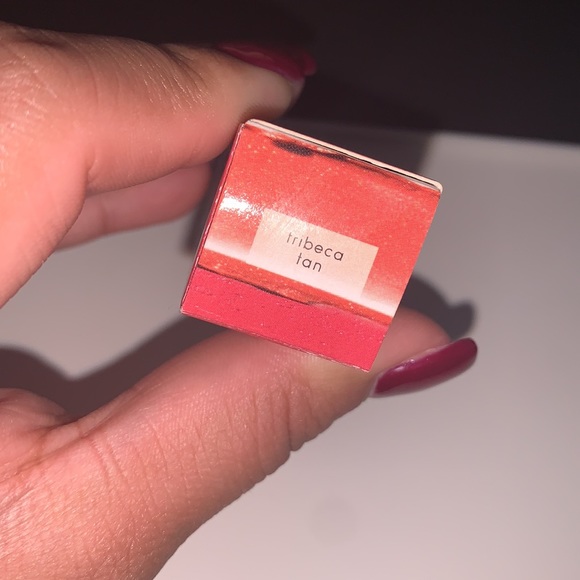 Laura Geller Iconic Baked Sculpting Lipstick - Picture 3 of 6